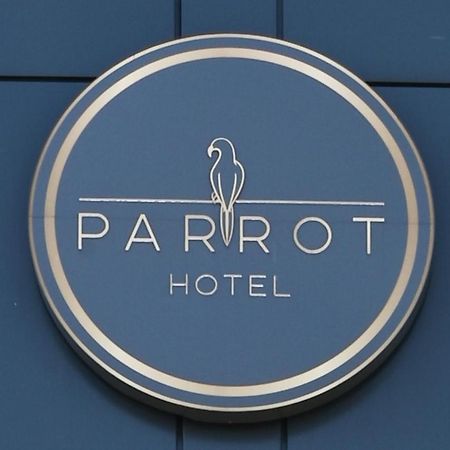 Hotel Parrot Raszyn Exteriör bild